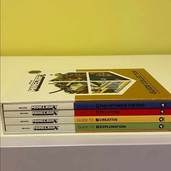 Minecraft Four Book Boxed Guide Collection - Picture 4 of 6